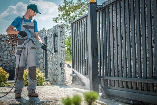 Best Graffiti Removal Services in Aurora, MN